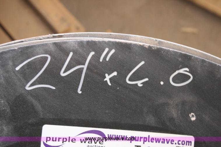 image for item T9041 Approximately 50 SMA 24" disks