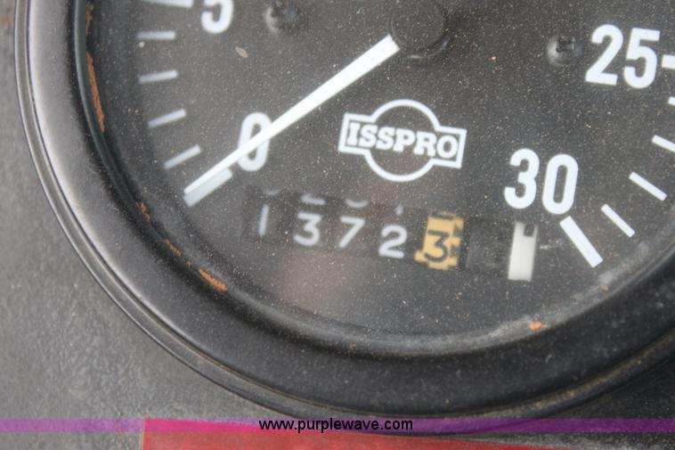 image for item V9441 International 4568 tractor