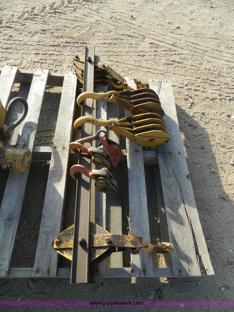 image for item Y9234 Hydraulic winch unit