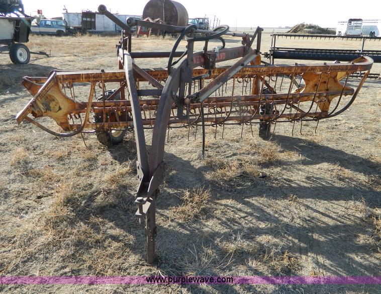 image for item Y9235 New Holland 56 rake