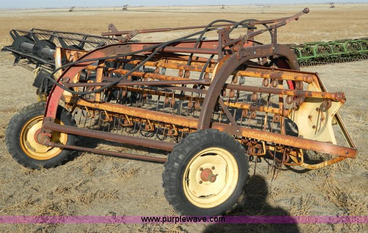 image for item Y9235 New Holland 56 rake