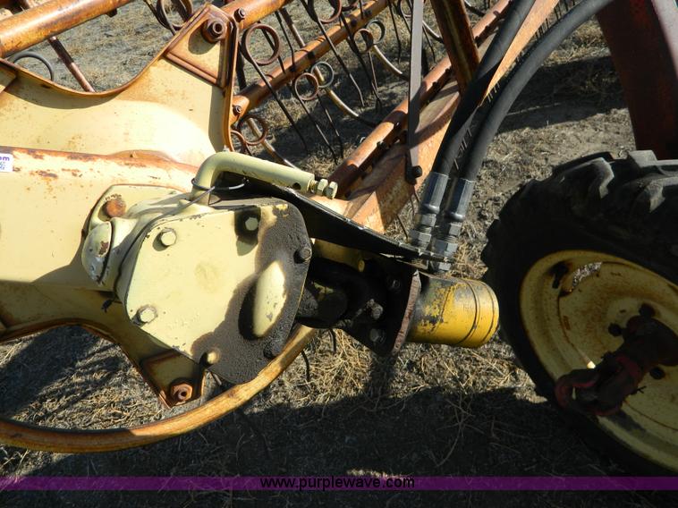 image for item Y9235 New Holland 56 rake