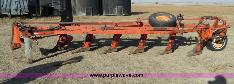 image for item Y9237 Six bottom plow