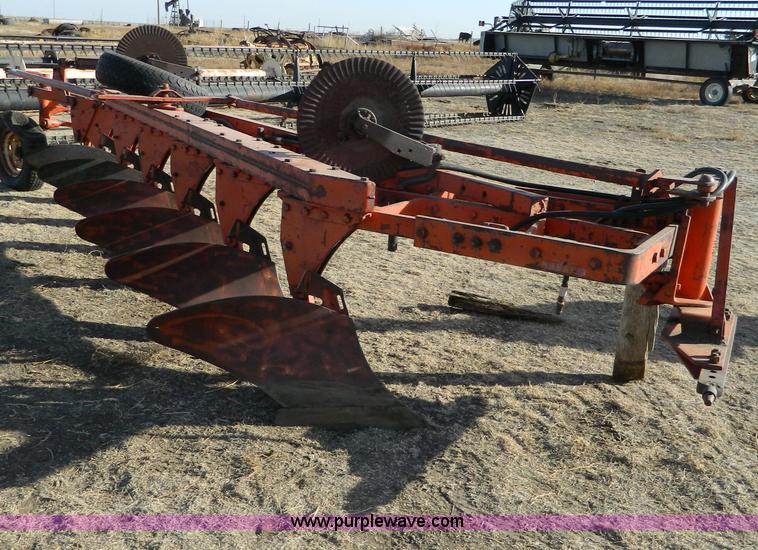 image for item Y9237 Six bottom plow