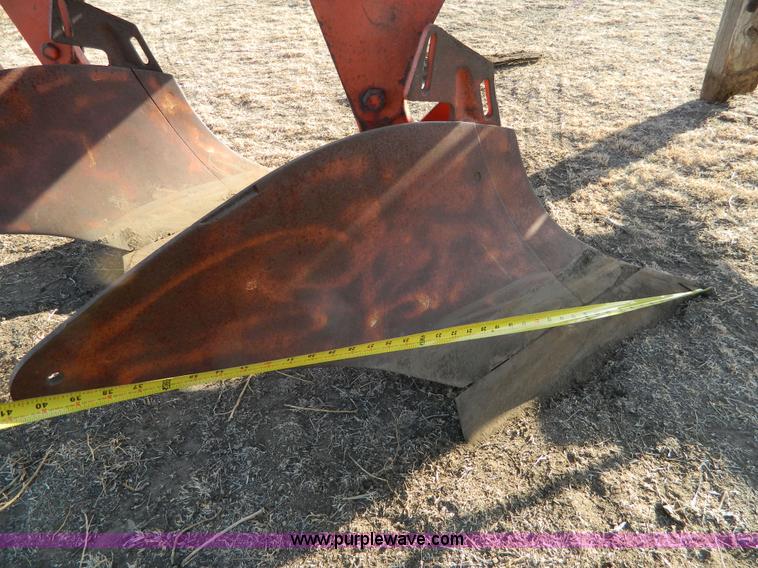 image for item Y9237 Six bottom plow