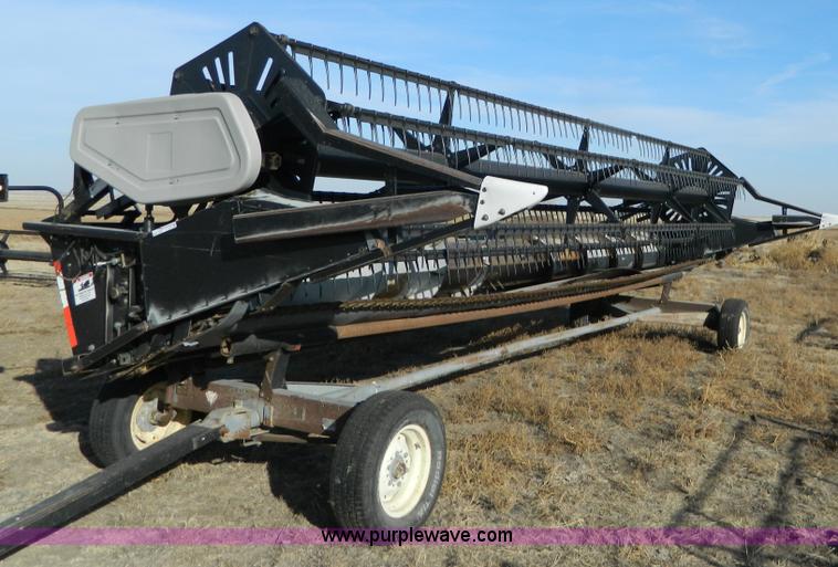 image for item Y9244 AGCO 25' flex header