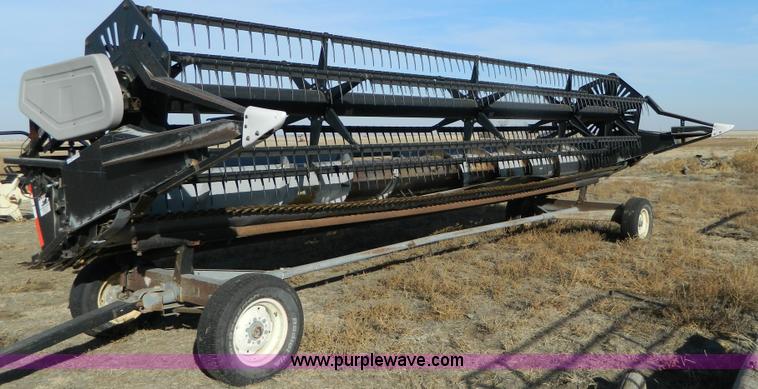 image for item Y9244 AGCO 25' flex header