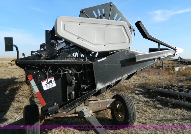 image for item Y9244 AGCO 25' flex header