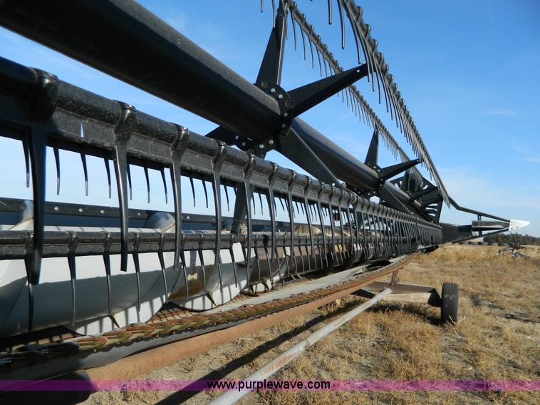 image for item Y9244 AGCO 25' flex header