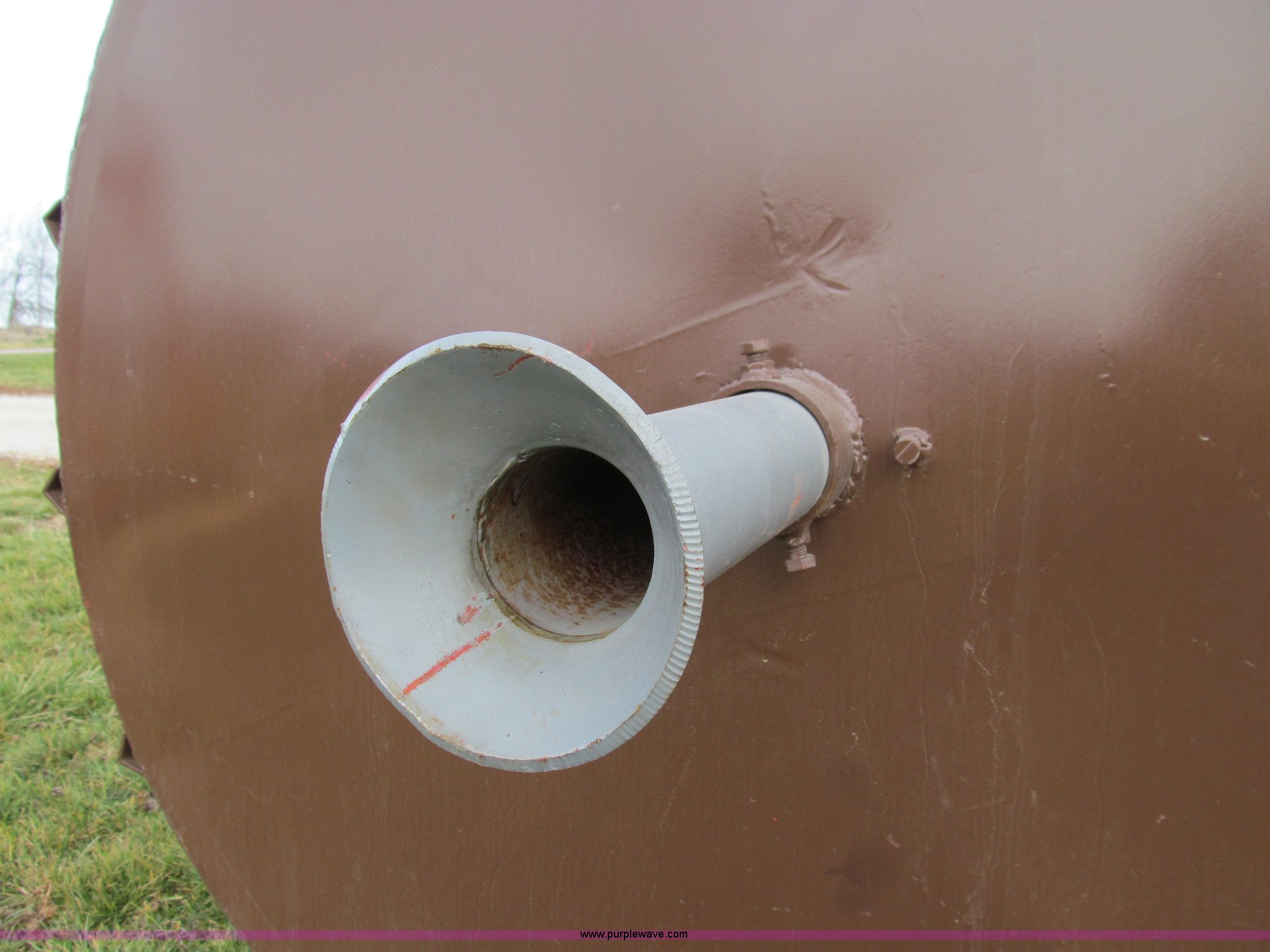 Nifty 37 feed dispenser in Linneus, MO Item E3592 sold Purple Wave