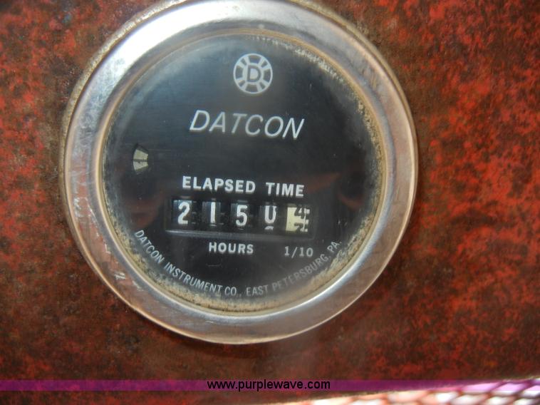 image for item AB9917 Gehl 2500 Hydro Cat skid steer