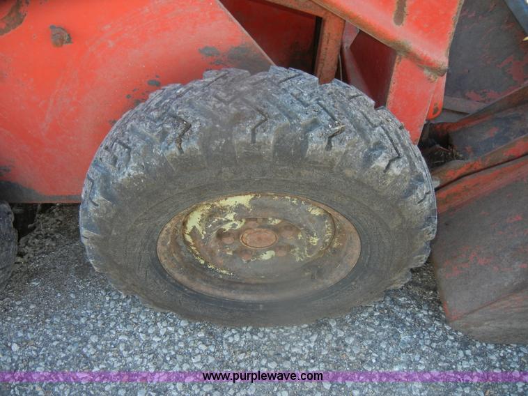 image for item AB9917 Gehl 2500 Hydro Cat skid steer
