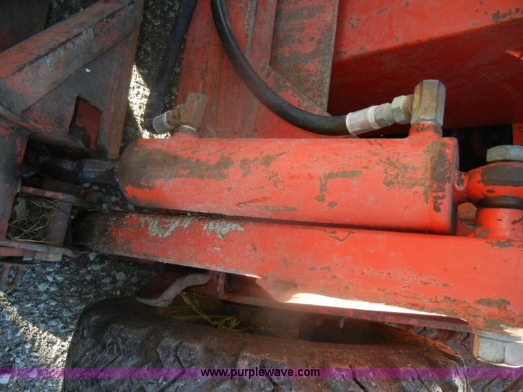 image for item AB9917 Gehl 2500 Hydro Cat skid steer