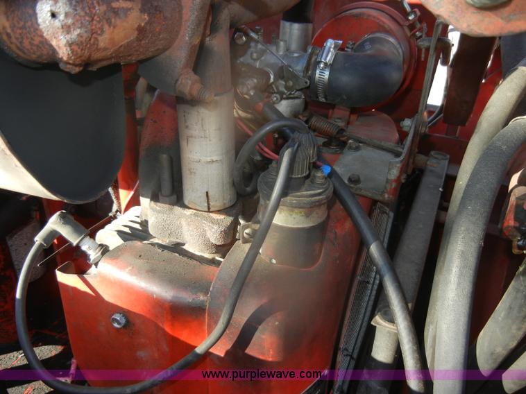 image for item AB9917 Gehl 2500 Hydro Cat skid steer