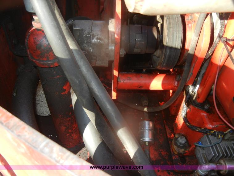 image for item AB9917 Gehl 2500 Hydro Cat skid steer