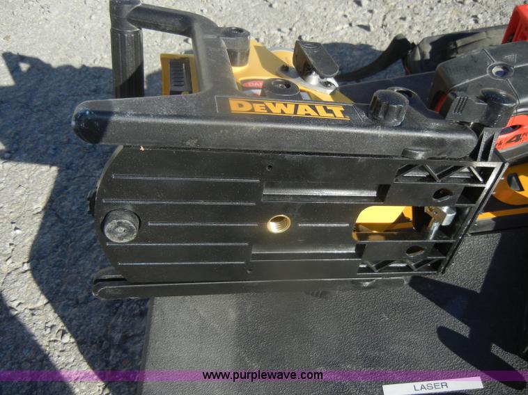 image for item AB9973 DeWalt DW073 cordless rotary laser
