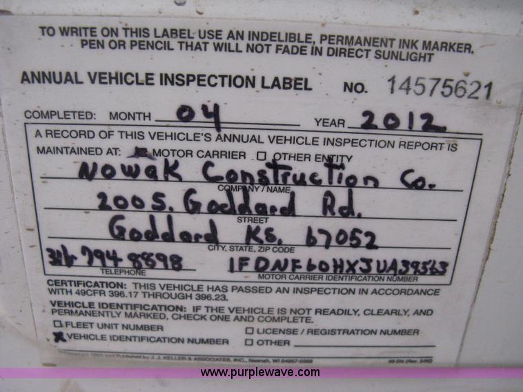 image for item B8340 1988 Ford F600 flatbed truck