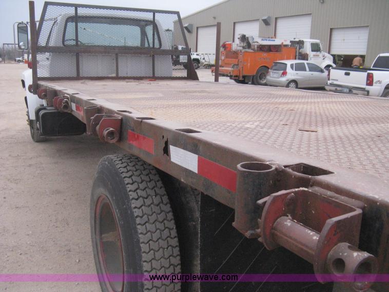 image for item B8340 1988 Ford F600 flatbed truck