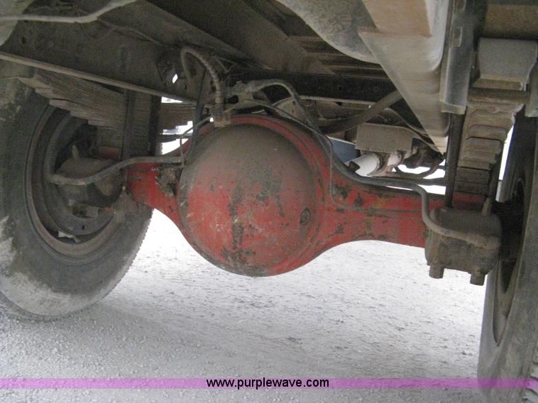 image for item B8340 1988 Ford F600 flatbed truck