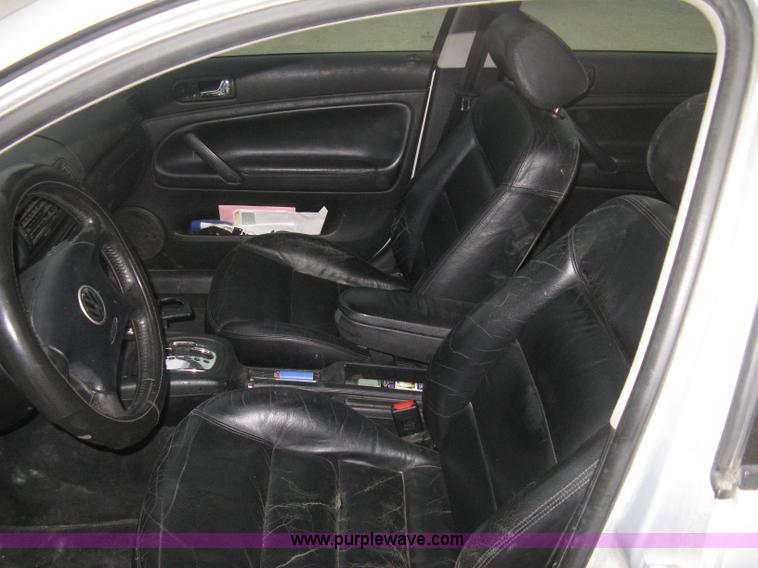 image for item B8341 2000 Volkswagen Passat