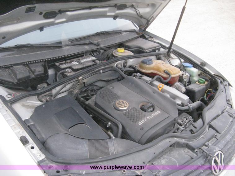 image for item B8341 2000 Volkswagen Passat