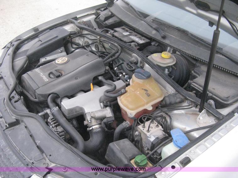 image for item B8341 2000 Volkswagen Passat