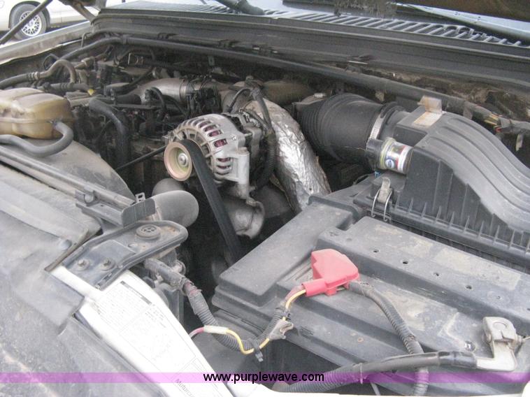 image for item B8342 2003 Ford F250 Super Duty XL cab and chassis