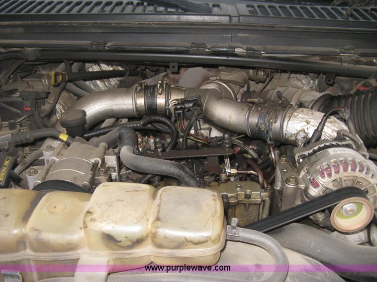 image for item B8342 2003 Ford F250 Super Duty XL cab and chassis