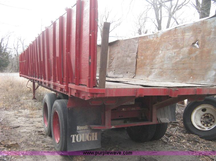 image for item B8346 1969 Fruehauf tandem axle flatbed trailer