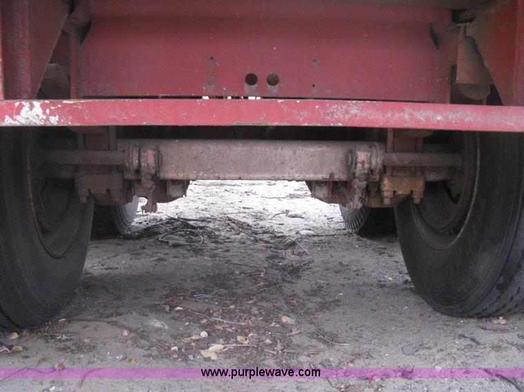image for item B8346 1969 Fruehauf tandem axle flatbed trailer