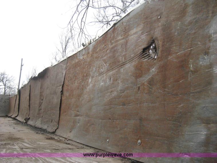 image for item B8346 1969 Fruehauf tandem axle flatbed trailer