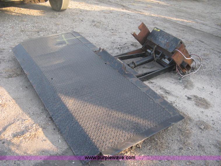 image for item B8379 Anthony lift gate