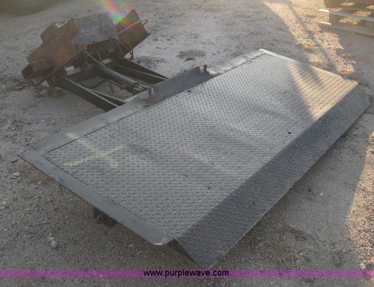 image for item B8379 Anthony lift gate