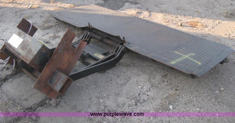 image for item B8379 Anthony lift gate