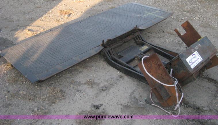 image for item B8379 Anthony lift gate