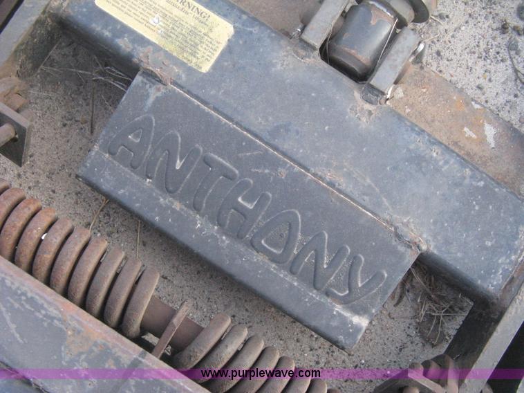 image for item B8379 Anthony lift gate