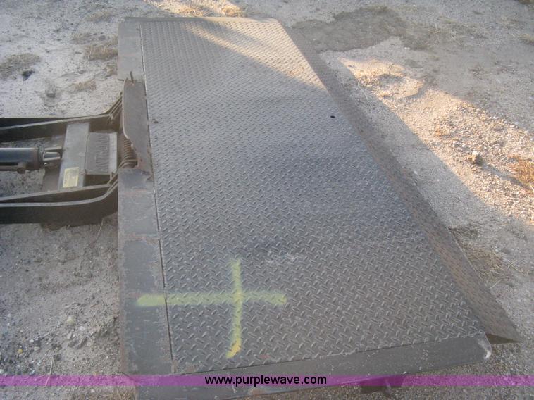 image for item B8379 Anthony lift gate