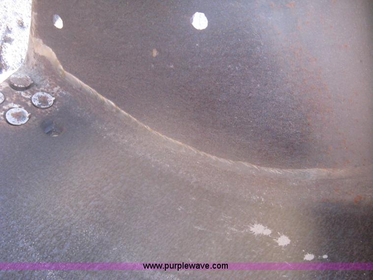 image for item B8385 Pettibone toothed clam shell bucket