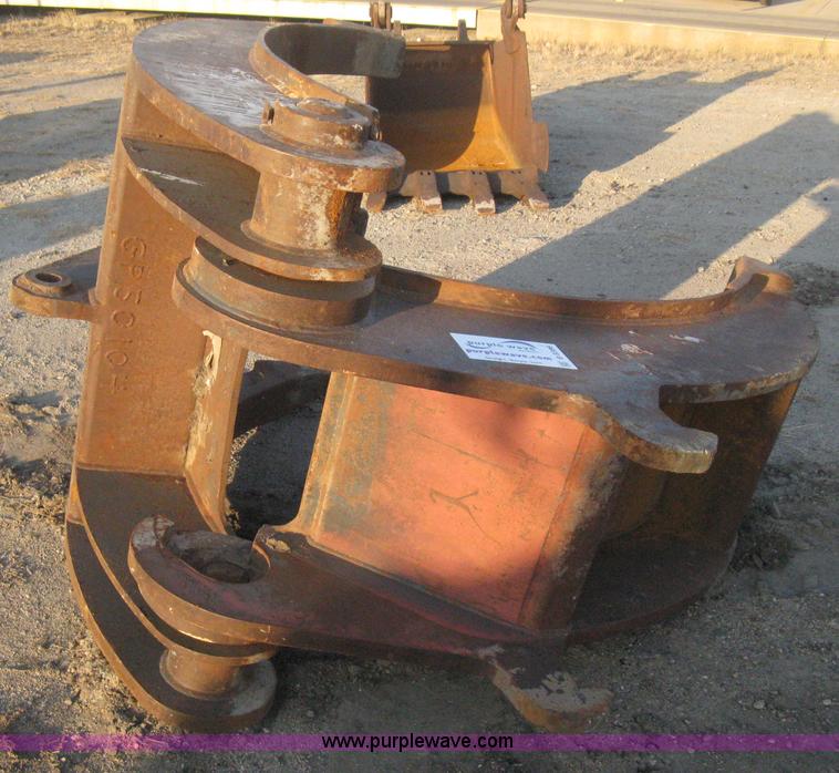 image for item B8386 Pin on jaw thumb material bundler