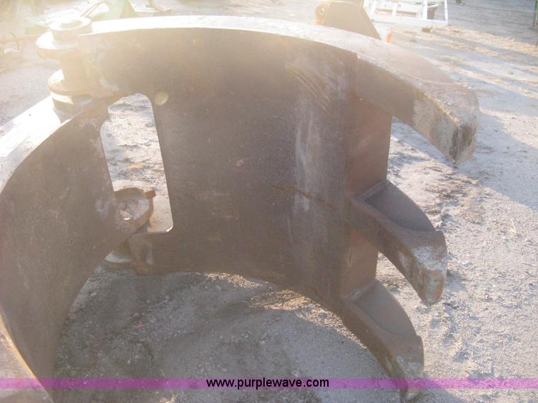 image for item B8386 Pin on jaw thumb material bundler