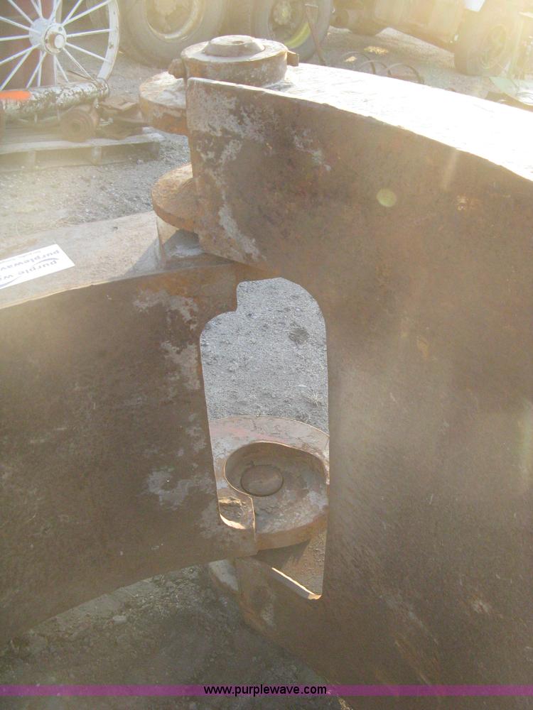 image for item B8386 Pin on jaw thumb material bundler