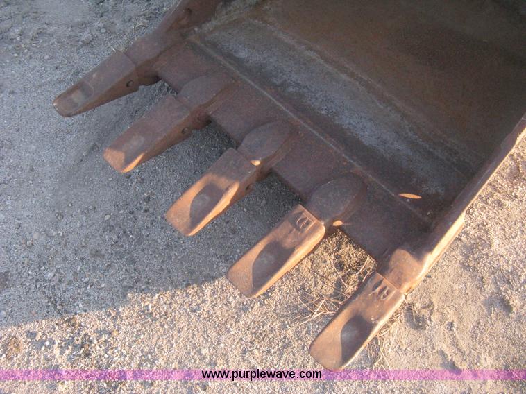 image for item B8387 CAT 34" five tooth pin on excavator bucket
