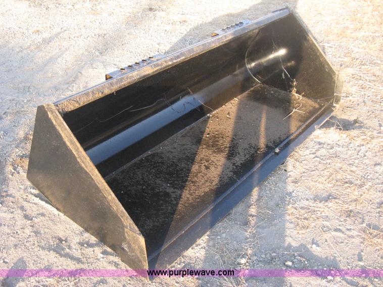 image for item B8390 Skid steer bucket