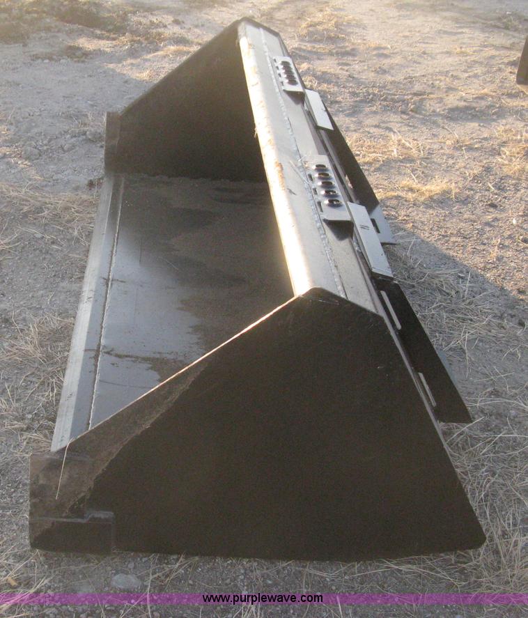 image for item B8391 Skid steer bucket