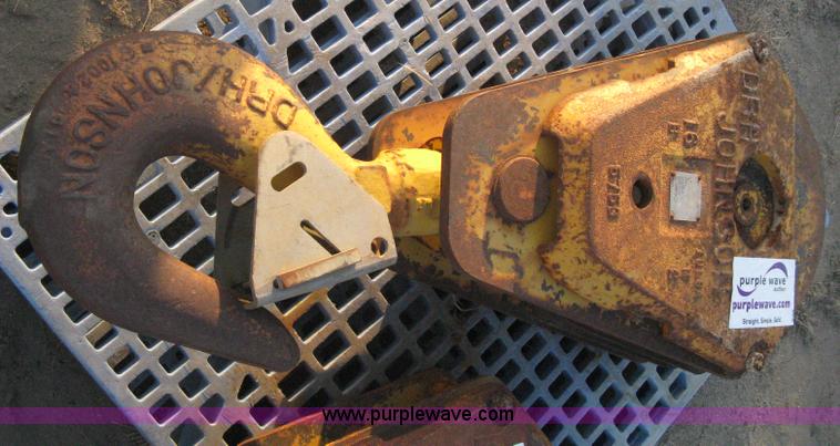 image for item B8393 DRH Johnson crane block hook