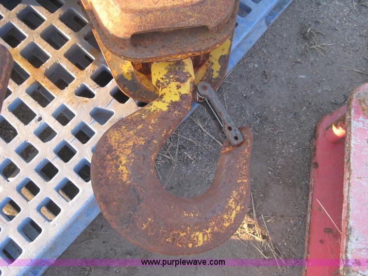 image for item B8395 DRH Johnson crane block hook