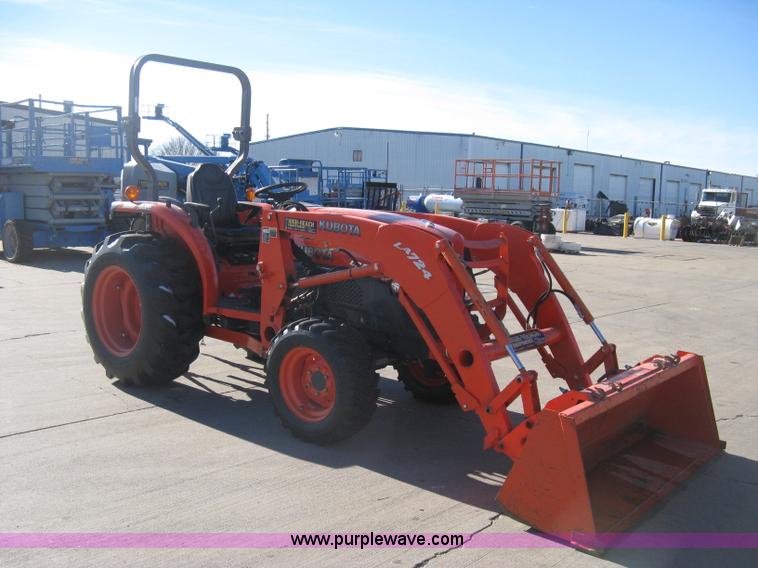 image for item B8459 Kubota L3540 HST tractor with loader
