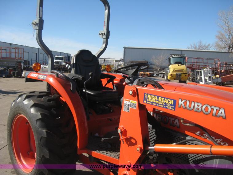 image for item B8459 Kubota L3540 HST tractor with loader