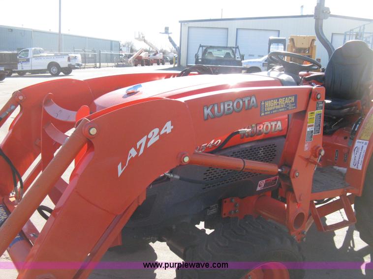 image for item B8459 Kubota L3540 HST tractor with loader
