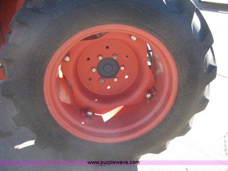 image for item B8459 Kubota L3540 HST tractor with loader